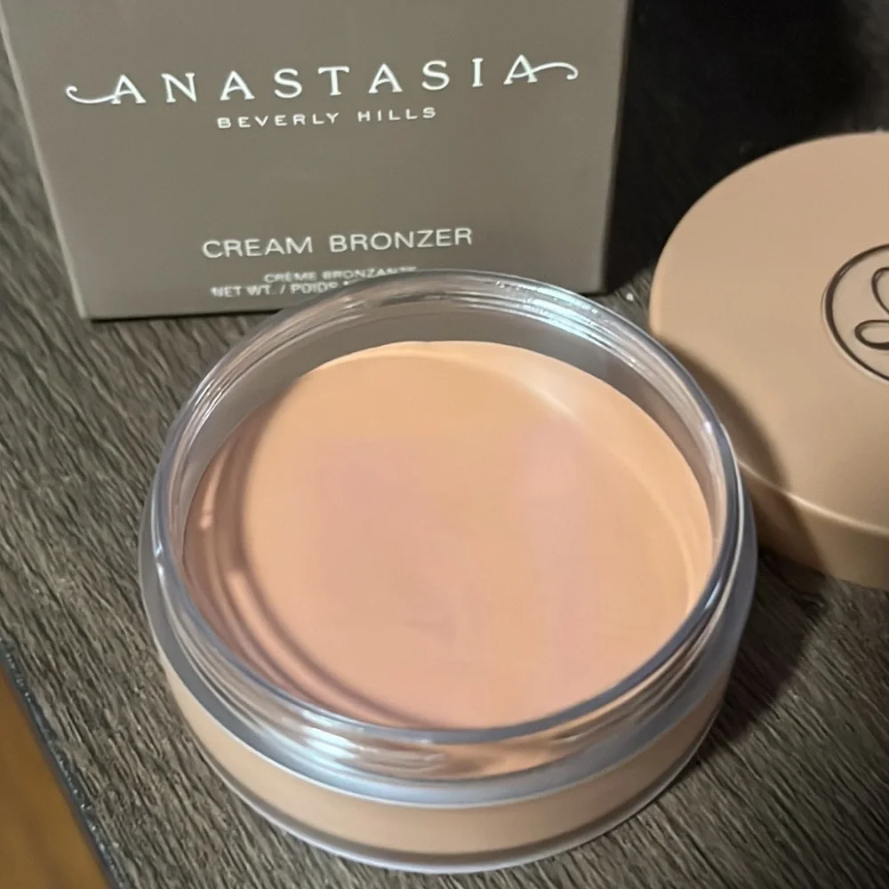 ♣️💕Anastasia Beverly Hills Warm Tan Cream Bronzer